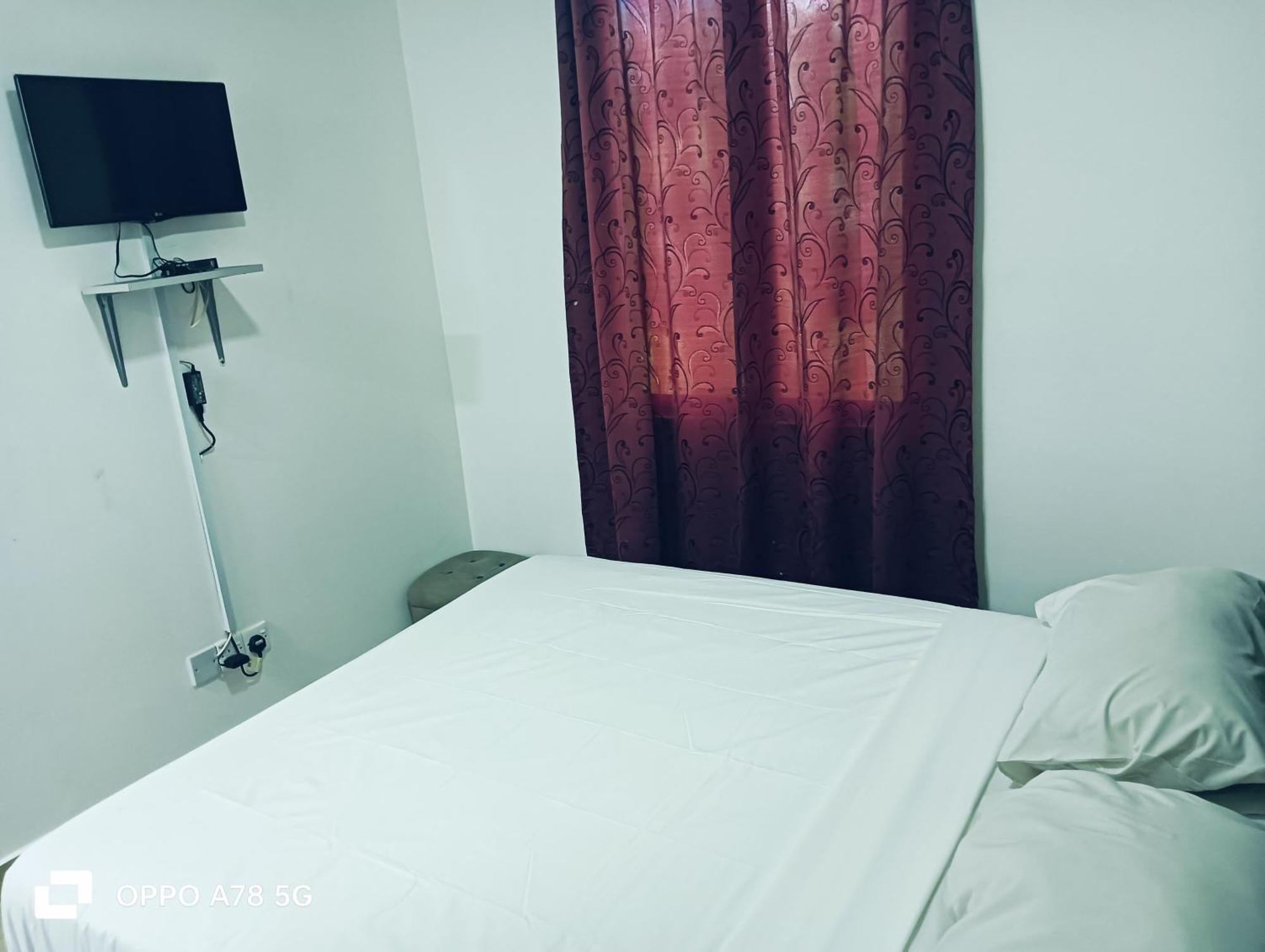 88 Star Hotel
